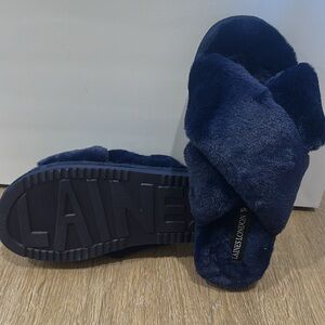 Laines London Navy Fuzzy Slippers - Size Medium (7-8)